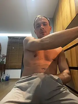 Snapshot of Adventurehotman chatting on February 26, 2026, 12:21 am Adventurehotman online show from February 26, 2026, 12:21 am