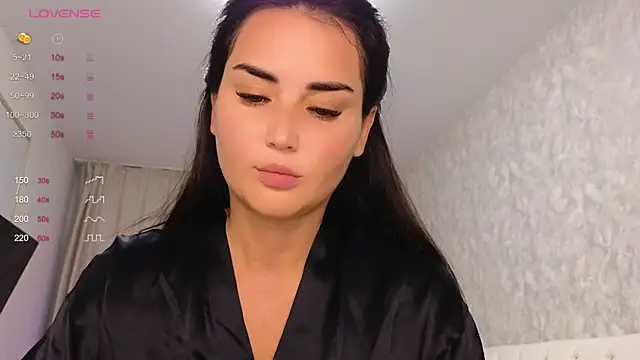 LaraSkinny online show from October 21, 2025, 2:33 am