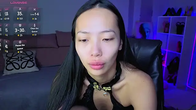  MIURA  online show from November 26, 2025, 1:05 am