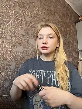 AmmyHot online show from November 28, 2025, 4:12 am