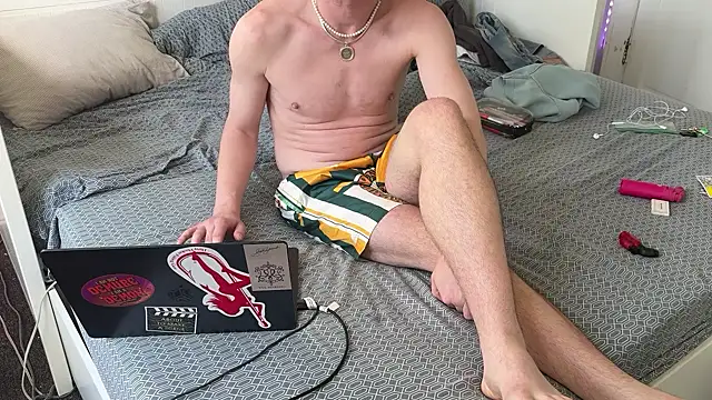 CupidZass online show from November 18, 2025, 5:05 pm