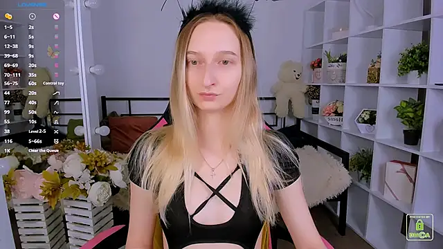  Ri na  online show from October 31, 2025, 6:21 am