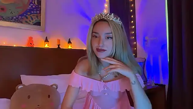 SirenaBelle online show from November 2, 2025, 12:04 am