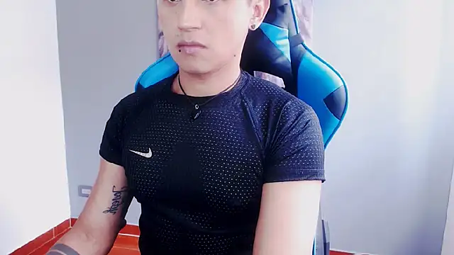 Snapshot of Mistress_dominick chatting on May 11, 2026, 8:06 pm Mistress dominick online show from May 11, 2026, 8:06 pm