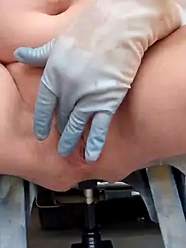 Subslutcindy2023 online show from October 26, 2025, 8:42 pm