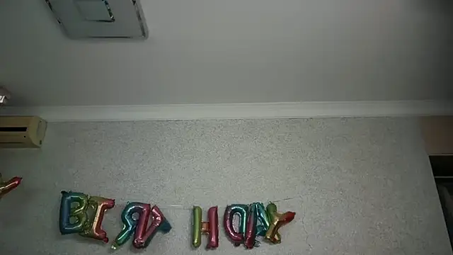 daddyandmyprincess online show from October 10, 2025, 4:19 pm