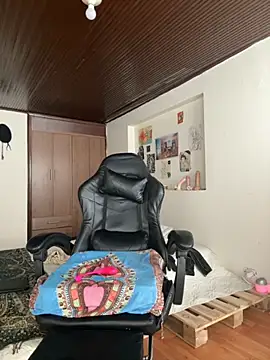 Amahd696 online show from October 22, 2025, 2:49 pm