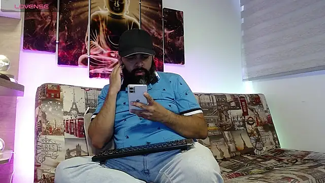 Santi Ruiz2 online show from September 22, 2025, 10:05 pm