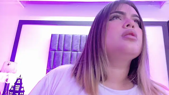 Snapshot of MeryStone chatting on October 12, 2025, 4:47 am MeryStone online show from October 12, 2025, 4:47 am