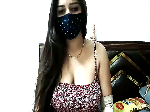 Gloie4u online show from February 24, 2026, 11:33 am