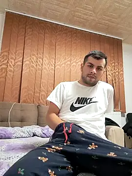 Snapshot of hornny1995 chatting on December 28, 2024, 5:46 pm hornny1995 online show from December 28, 2024, 5:46 pm