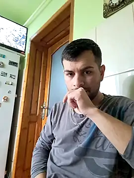 Snapshot of hornny1995 chatting on December 7, 2024, 12:29 pm hornny1995 online show from December 7, 2024, 12:29 pm