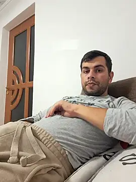 Snapshot of hornny1995 chatting on October 10, 2025, 7:25 pm hornny1995 online show from October 10, 2025, 7:25 pm