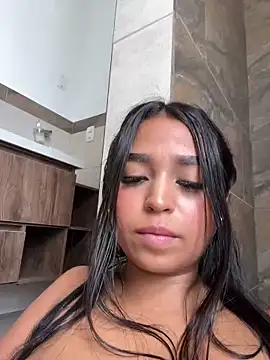 Snapshot of Juli_Walker chatting on January 14, 2025, 5:45 pm Juli Walker online show from January 14, 2025, 5:45 pm