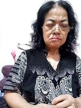 Hotestlove online show from March 13, 2025, 5:33 am