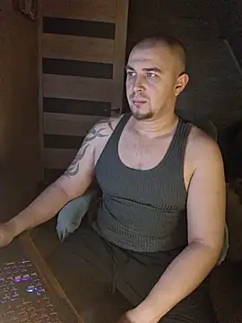 Snapshot of Foxyshaved chatting on January 11, 2026, 6:20 am Foxyshaved online show from January 11, 2026, 6:20 am