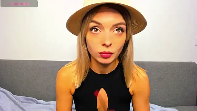  ellen meow  online show from October 26, 2025, 8:53 pm