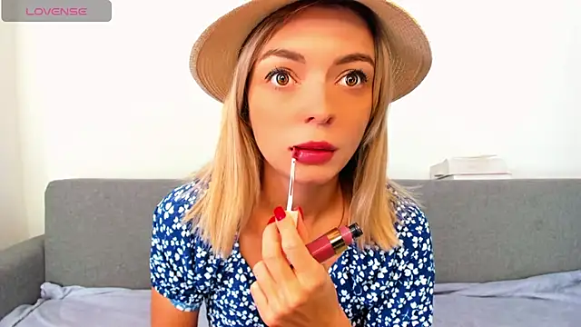  ellen meow  online show from October 11, 2025, 12:17 pm