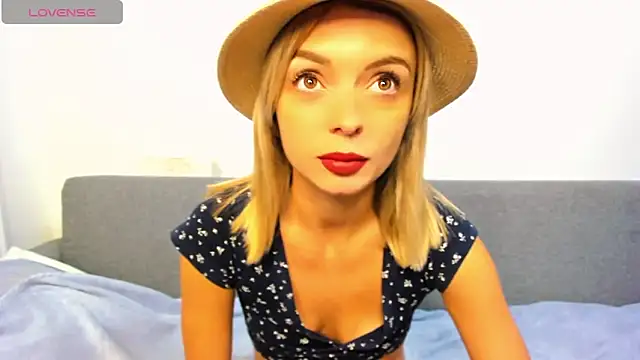  ellen meow  online show from October 8, 2025, 9:37 pm