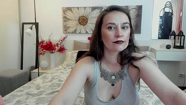 JoyCasidy online show from June 1, 2026, 3:44 pm