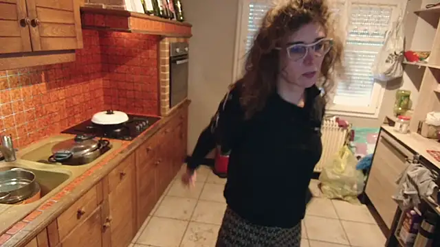 Prxscillia Tx online show from March 13, 2025, 3:17 pm