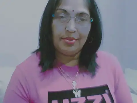 sexy69hotmum online show from September 25, 2025, 2:23 pm