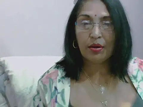 sexy69hotmum online show from October 1, 2025, 11:58 am