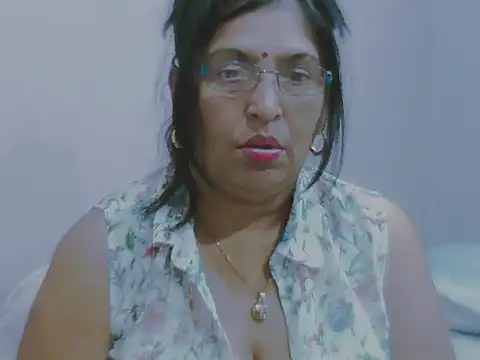 sexy69hotmum online show from September 11, 2025, 10:59 am
