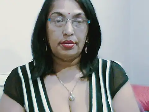 sexy69hotmum online show from September 30, 2025, 9:59 am