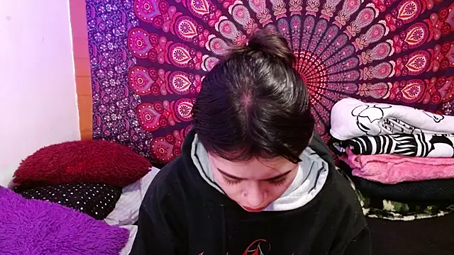 AbbySccott online show from September 27, 2025, 1:12 am