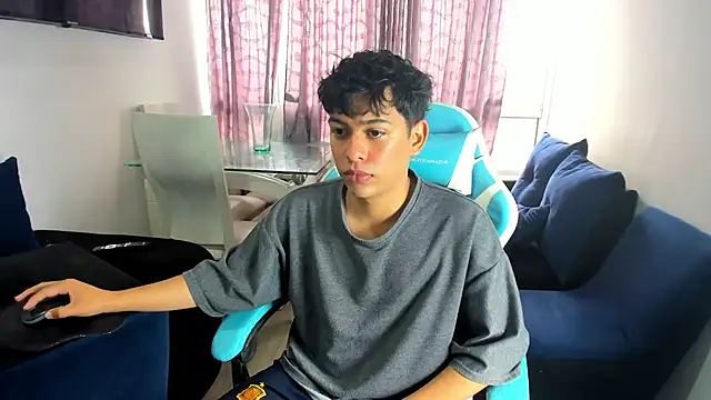 Franco Rizzo  online show from February 24, 2025, 8:47 pm