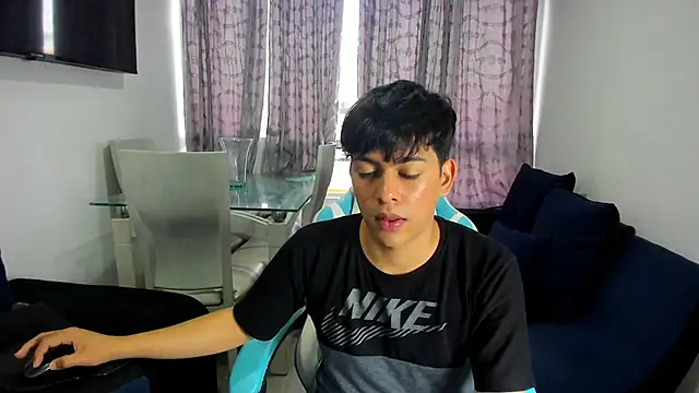 Franco Rizzo  online show from February 21, 2025, 10:37 pm