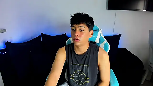 Franco Rizzo  online show from February 26, 2025, 8:36 pm