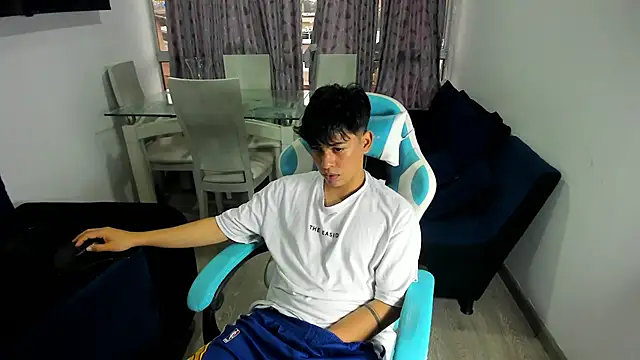 Franco Rizzo  online show from February 6, 2025, 10:32 pm