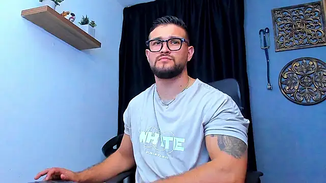 AndrewDiaz online show from February 2, 2026, 5:39 am