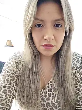 Snapshot of valeriahunter1 chatting on February 26, 2026, 9:37 pm valeriahunter1 online show from February 26, 2026, 9:37 pm