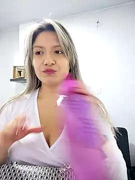 Snapshot of valeriahunter1 chatting on February 28, 2026, 11:15 pm valeriahunter1 online show from February 28, 2026, 11:15 pm