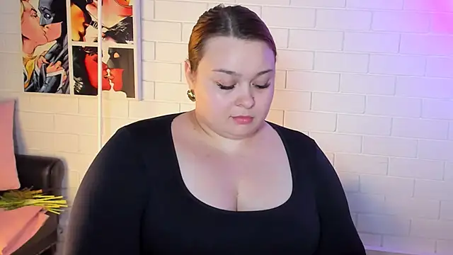 KimberlyMaran online show from June 1, 2026, 9:09 am