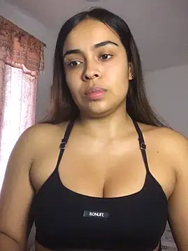JuanaSimons online show from May 2, 2026, 10:04 pm