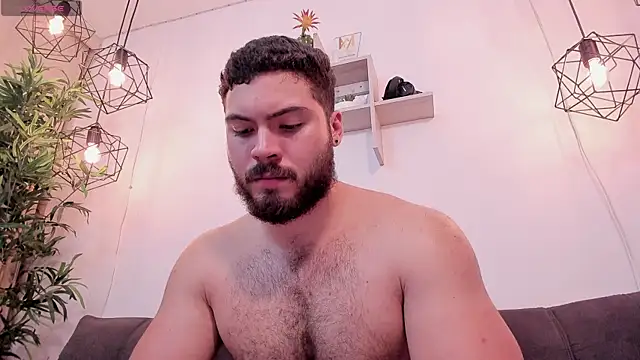 Snapshot of SebastianVilla_ chatting on March 7, 2025, 10:21 pm SebastianVilla online show from March 7, 2025, 10:21 pm