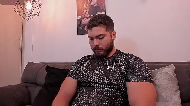 Snapshot of SebastianVilla_ chatting on September 12, 2025, 11:37 pm SebastianVilla online show from September 12, 2025, 11:37 pm