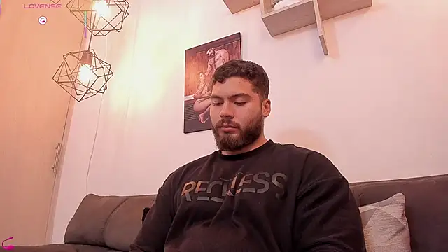 Snapshot of SebastianVilla_ chatting on September 15, 2025, 11:05 pm SebastianVilla online show from September 15, 2025, 11:05 pm