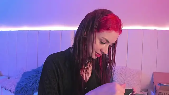 CAMILLEN PETTID online show from October 15, 2025, 11:13 pm