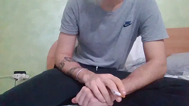 Snapshot of Drogon1000 chatting on January 18, 2026, 4:32 pm Drogon1000 online show from January 18, 2026, 4:32 pm