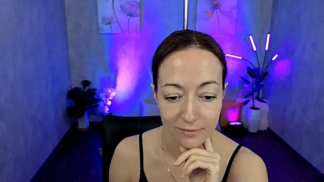 kimberlyray777 online show from February 18, 2025, 1:55 pm