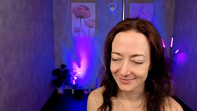 kimberlyray777 online show from February 7, 2025, 2:15 pm