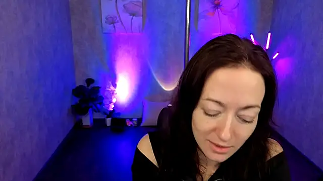 kimberlyray777 online show from February 20, 2025, 6:24 pm