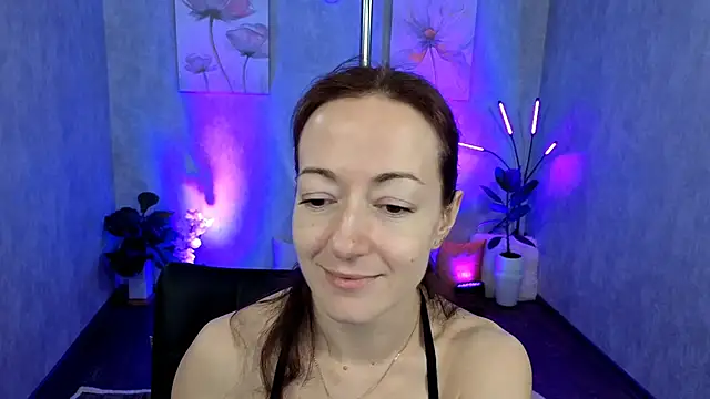 kimberlyray777 online show from February 9, 2025, 1:14 pm