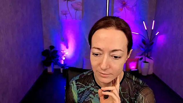 kimberlyray777 online show from February 7, 2025, 11:12 am
