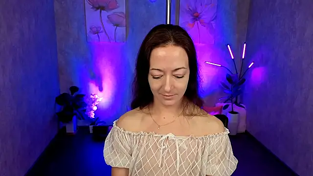 kimberlyray777 online show from February 12, 2025, 5:26 am